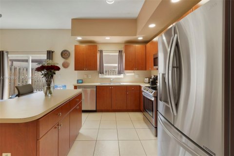 Adosado en venta en Cutler Bay, Florida, 2 dormitorios, 141.03 m2 № 2030804 - foto 4