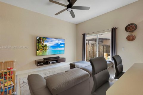 Adosado en venta en Cutler Bay, Florida, 2 dormitorios, 141.03 m2 № 2030804 - foto 24