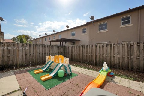 Adosado en venta en Cutler Bay, Florida, 2 dormitorios, 141.03 m2 № 2030804 - foto 27