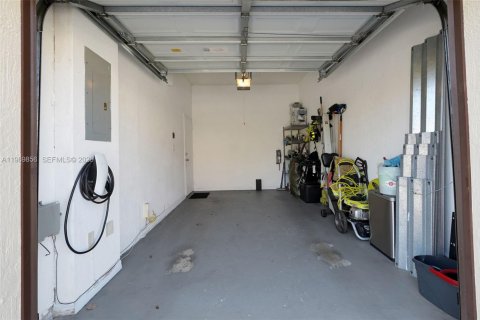 Adosado en venta en Cutler Bay, Florida, 2 dormitorios, 141.03 m2 № 2030804 - foto 16