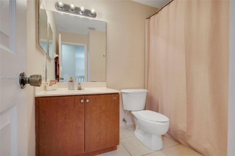 Adosado en venta en Cutler Bay, Florida, 2 dormitorios, 141.03 m2 № 2030804 - foto 28