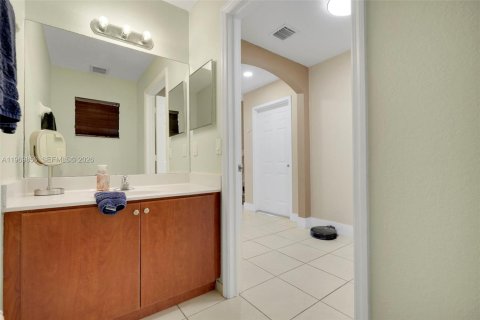 Adosado en venta en Cutler Bay, Florida, 2 dormitorios, 141.03 m2 № 2030804 - foto 29