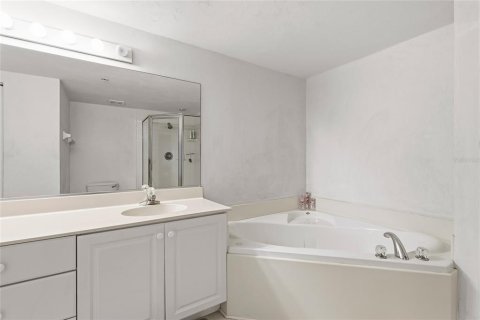 Condominio en venta en New Smyrna Beach, Florida, 3 dormitorios, 179.77 m2 № 2308100 - foto 28