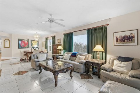 Condominio en venta en New Smyrna Beach, Florida, 3 dormitorios, 179.77 m2 № 2308100 - foto 14