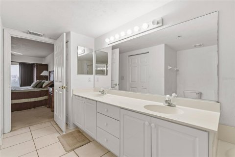 Condominio en venta en New Smyrna Beach, Florida, 3 dormitorios, 179.77 m2 № 2308100 - foto 29