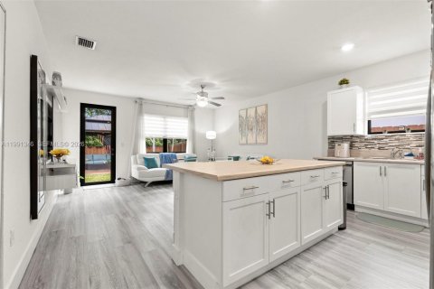 Villa ou maison à vendre à Homestead, Floride: 4 chambres, 202.34 m2 № 2057142 - photo 14