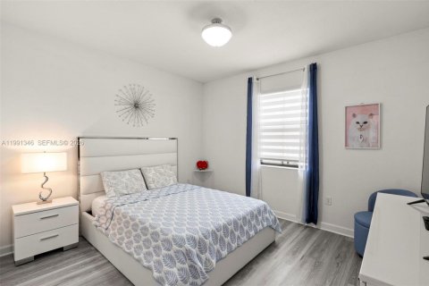 Villa ou maison à vendre à Homestead, Floride: 4 chambres, 202.34 m2 № 2057142 - photo 27