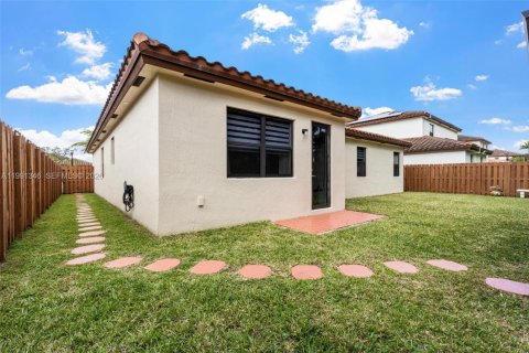 Villa ou maison à vendre à Homestead, Floride: 4 chambres, 202.34 m2 № 2057142 - photo 5