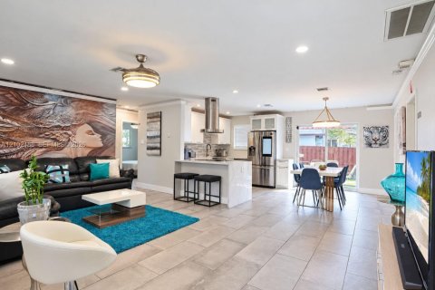 Casa en venta en Wilton Manors, Florida, 3 dormitorios, 143.16 m2 № 2427924 - foto 5