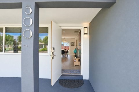 Casa en venta en Wilton Manors, Florida, 3 dormitorios, 143.16 m2 № 2427924 - foto 2