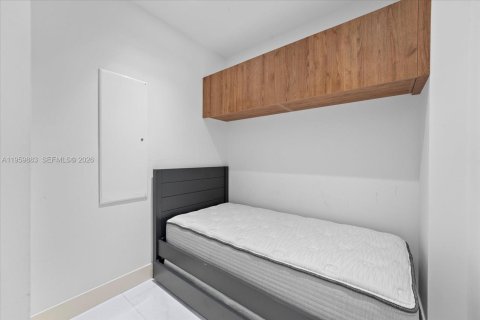 Condo in Sunny Isles Beach, Florida, 3 bedrooms № 2032022 - photo 28