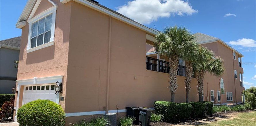 Villa ou maison à Four Corners, Floride 6 chambres, 493.59 m2 № 1603284