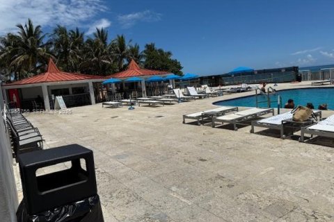 Купить кондоминиум в Санни-Айлс-Бич, Флорида № 2009713 - фото 10