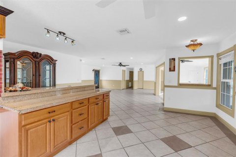 Casa en venta en Eustis, Florida, 4 dormitorios, 292.83 m2 № 2350134 - foto 24