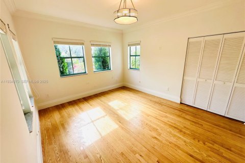 Condominio en alquiler en Coral Gables, Florida, 3 dormitorios, 195.09 m2 № 1993790 - foto 9