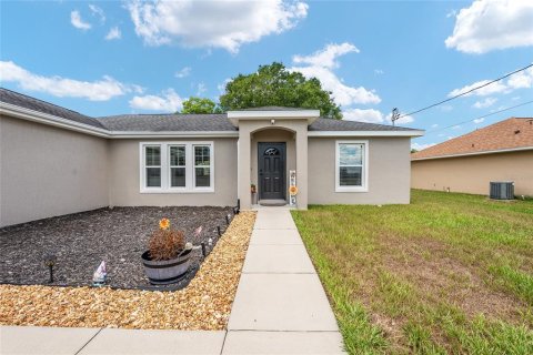 House in Ocala, Florida 3 bedrooms, 129.13 sq.m. № 2226149 - photo 6