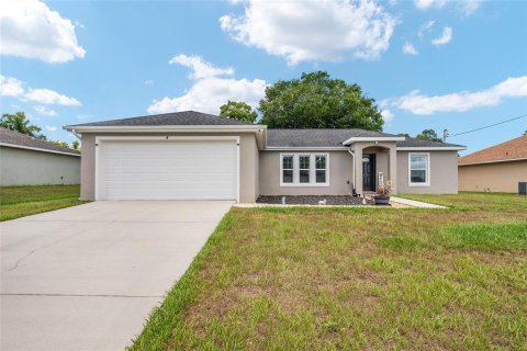 House in Ocala, Florida 3 bedrooms, 129.13 sq.m. № 2226149