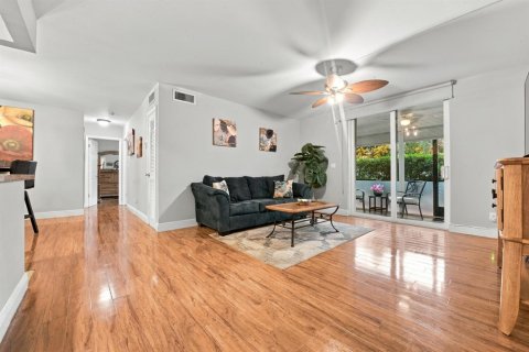 Купить кондоминиум в Бока-Ратон, Флорида 4 комнаты, 90.86м2, № 2411720 - фото 7