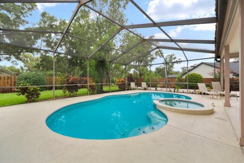 House in Valrico, Florida 4 bedrooms, 250.19 sq.m. № 1847142 - photo 27