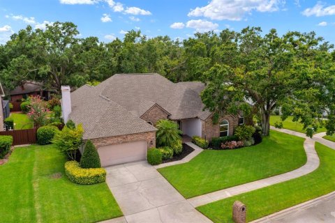 House in Valrico, Florida 4 bedrooms, 250.19 sq.m. № 1847142 - photo 4