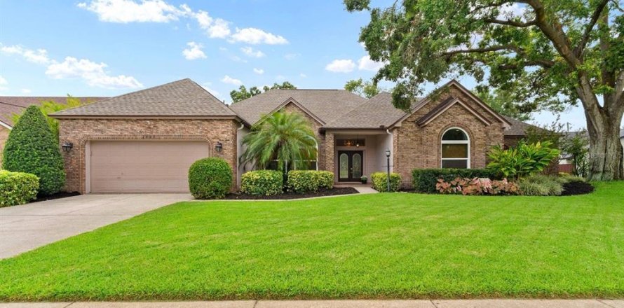 House in Valrico, Florida 4 bedrooms, 250.19 sq.m. № 1847142