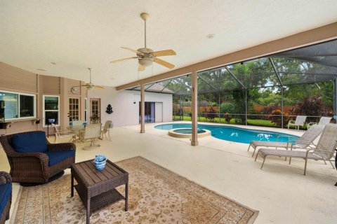 House in Valrico, Florida 4 bedrooms, 250.19 sq.m. № 1847142 - photo 29