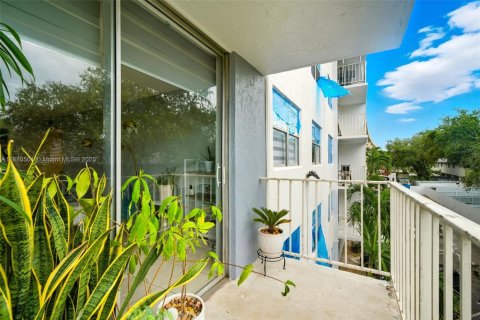 Copropriété à vendre à North Miami, Floride: 2 chambres, 83.15 m2 № 1978412 - photo 20