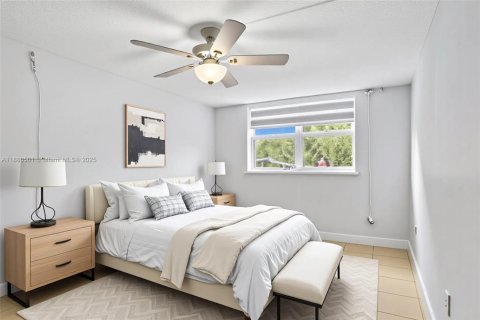 Copropriété à vendre à North Miami, Floride: 2 chambres, 83.15 m2 № 1978412 - photo 10