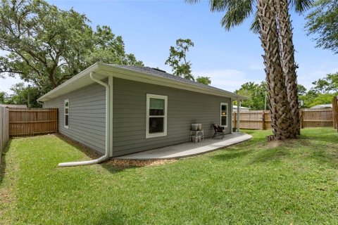 House in Alachua, Florida 3 bedrooms, 128.58 sq.m. № 1777217 - photo 28