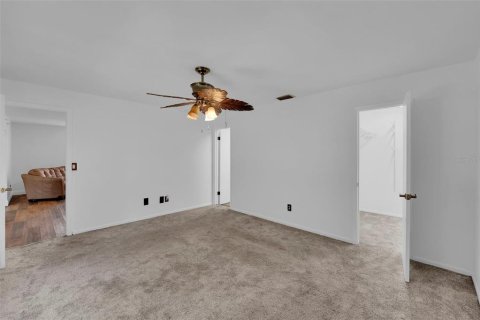 House in Fort Myers, Florida 3 bedrooms, 154.68 sq.m. № 1886166 - photo 27
