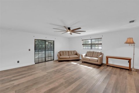 House in Fort Myers, Florida 3 bedrooms, 154.68 sq.m. № 1886166 - photo 23
