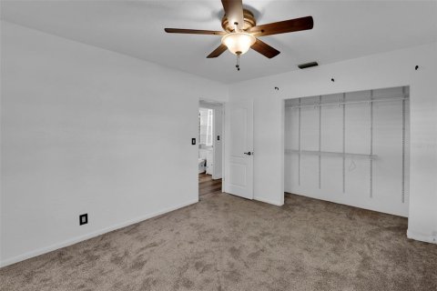 House in Fort Myers, Florida 3 bedrooms, 154.68 sq.m. № 1886166 - photo 18