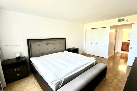 Condominio en venta en Pompano Beach, Florida, 1 dormitorio, 83.61 m2 № 1964720 - foto 15