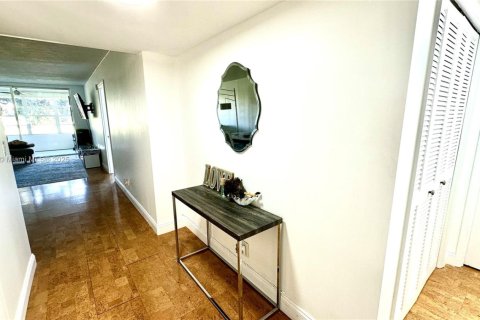 Condominio en venta en Pompano Beach, Florida, 1 dormitorio, 83.61 m2 № 1964720 - foto 23