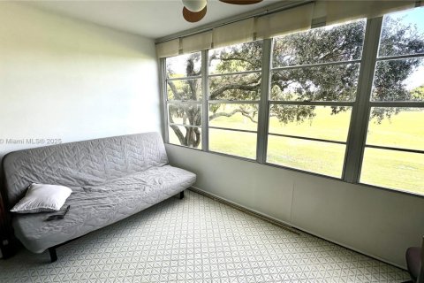 Condominio en venta en Pompano Beach, Florida, 1 dormitorio, 83.61 m2 № 1964720 - foto 10