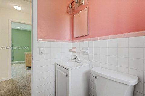 Casa en alquiler en Hallandale Beach, Florida, 2 dormitorios, 93.65 m2 № 2048382 - foto 24