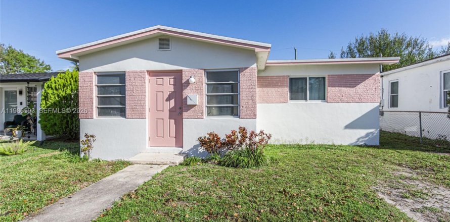 Casa en Hallandale Beach, Florida 2 dormitorios, 93.65 m2 № 2048382