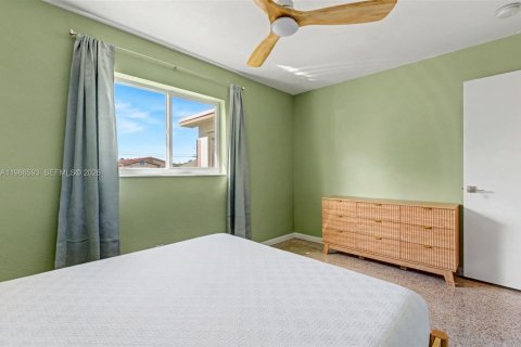 Casa en alquiler en Hallandale Beach, Florida, 2 dormitorios, 93.65 m2 № 2048382 - foto 22