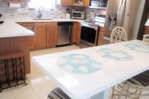 Copropriété à louer à Hillsboro Beach, Floride: 2 chambres, 92.9 m2 № 2181999 - photo 4