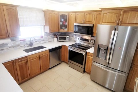 Copropriété à louer à Hillsboro Beach, Floride: 2 chambres, 92.9 m2 № 2181999 - photo 3