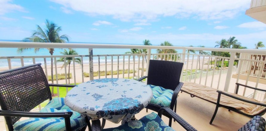 Condo à Hillsboro Beach, Floride, 2 chambres № 2181999