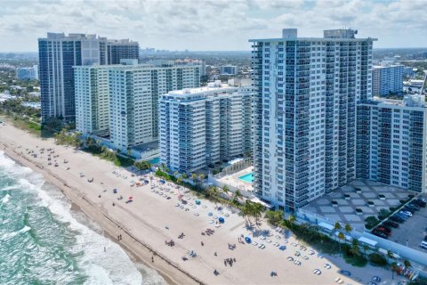 Condo in Fort Lauderdale, Florida, 2 bedrooms № 2242882