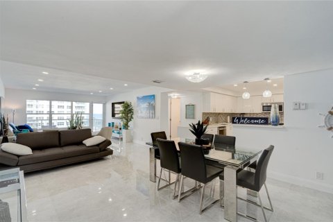 Copropriété à vendre à Fort Lauderdale, Floride: 2 chambres, 133.31 m2 № 2242882 - photo 15