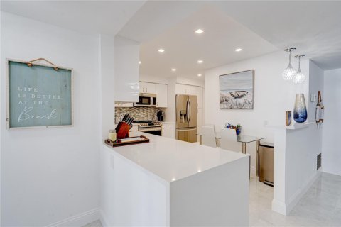 Copropriété à vendre à Fort Lauderdale, Floride: 2 chambres, 133.31 m2 № 2242882 - photo 7