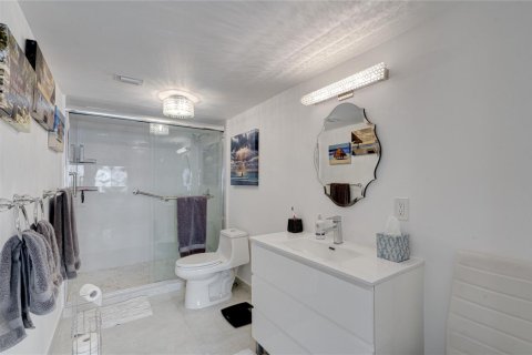Copropriété à vendre à Fort Lauderdale, Floride: 2 chambres, 133.31 m2 № 2242882 - photo 26
