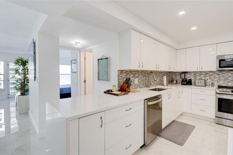 Copropriété à vendre à Fort Lauderdale, Floride: 2 chambres, 133.31 m2 № 2242882 - photo 10