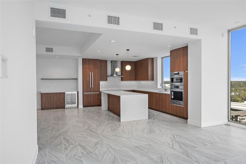 Condominio en venta en Saint Petersburg, Florida, 2 dormitorios, 190.26 m2 № 1422292 - foto 9