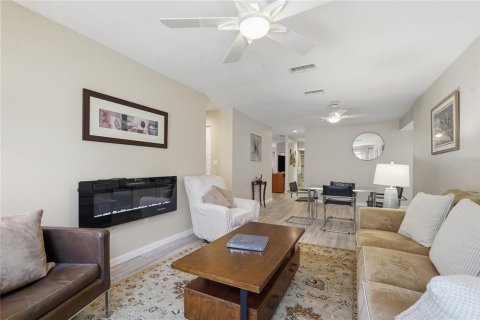 Villa ou maison à vendre à Dunedin, Floride: 3 chambres, 183.39 m2 № 2400041 - photo 6