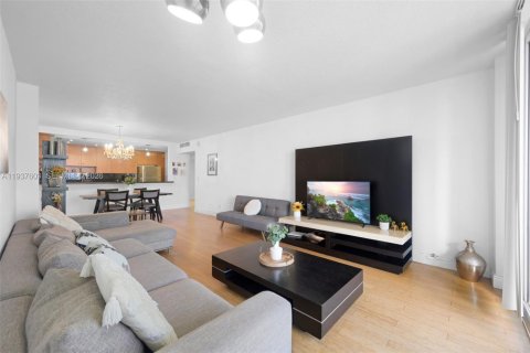 Снять в аренду кондоминиум в Санни-Айлс-Бич, Флорида 1 спальня, 93.37м2, № 2002383 - фото 4