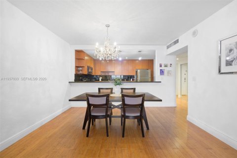 Снять в аренду кондоминиум в Санни-Айлс-Бич, Флорида 1 спальня, 93.37м2, № 2002383 - фото 8